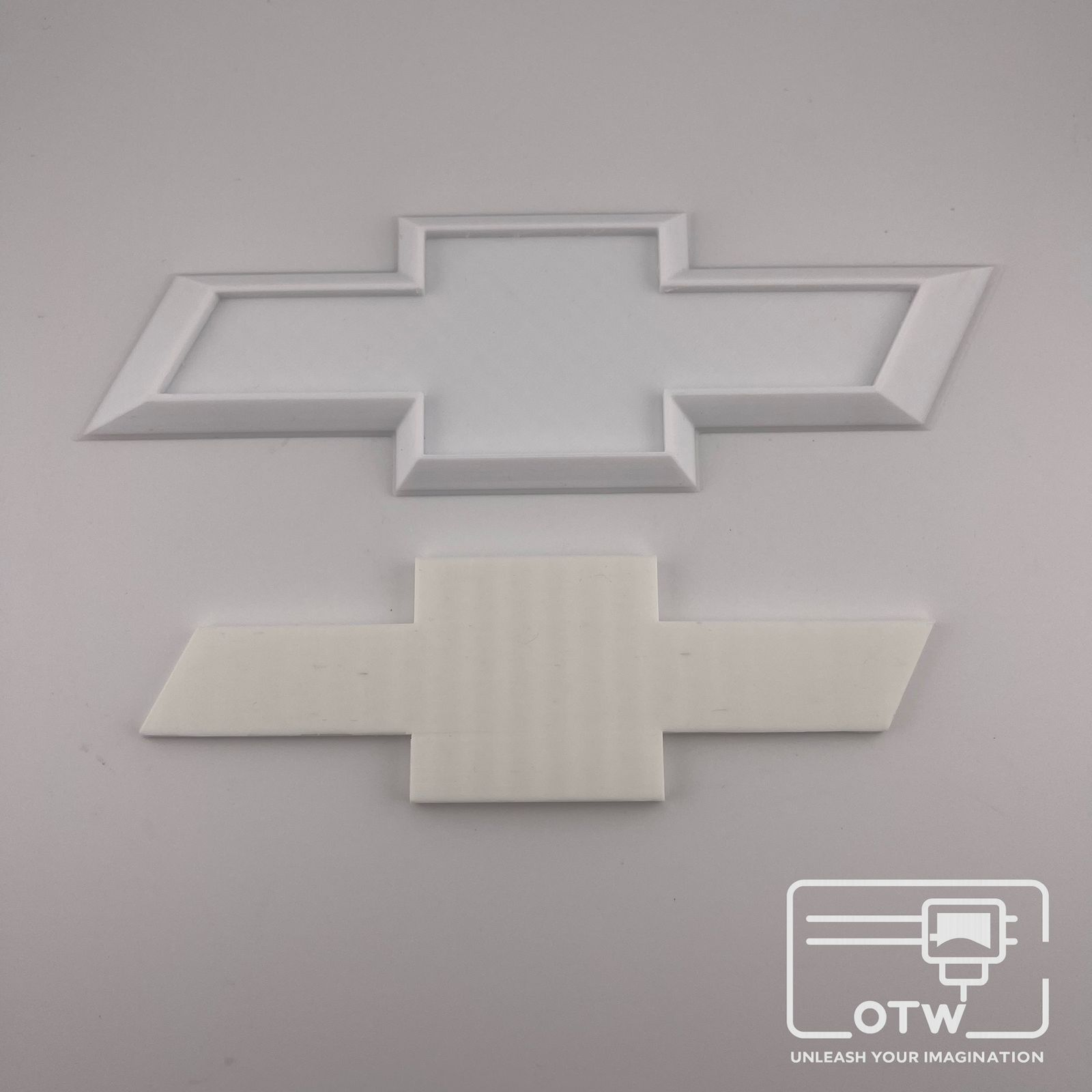 Chevrolet Aveo Front Grille Badge Unpainted