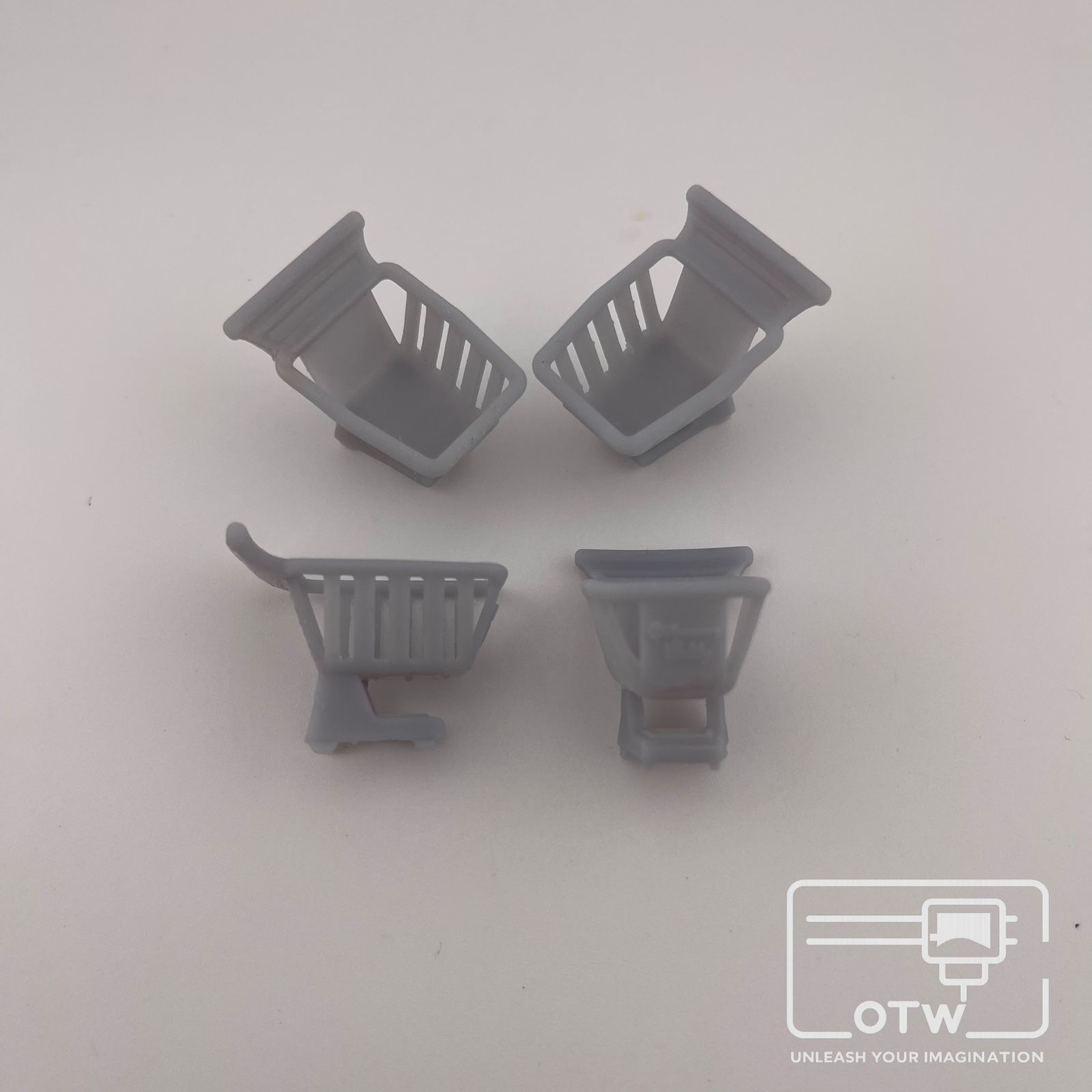 Trolley Checkers Little Shop Replica